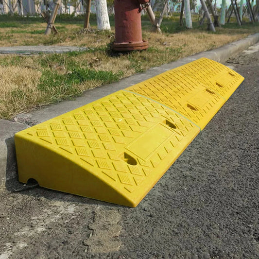 Portable Lightweight Curb Ramps Heavy Duty Plastics Curb Threshold Ramp Mat Pad For Car Trailer Truck Wheelchair Curb 50X27X11cm