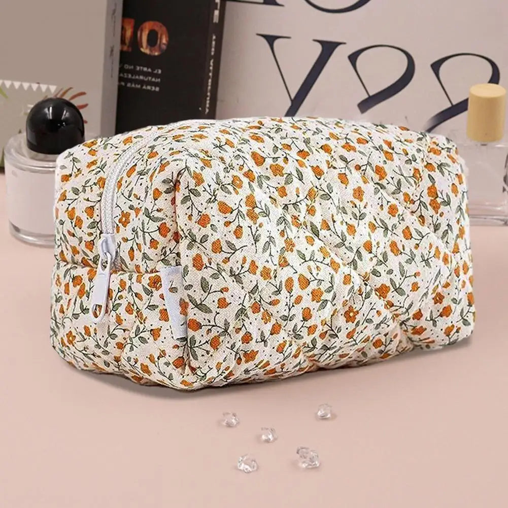 Travel Storage Bag Trendy Floral Printed Cosmetic Bag Stylish Travel Skincare Organizer with Smooth Zipper Easy Access Portable