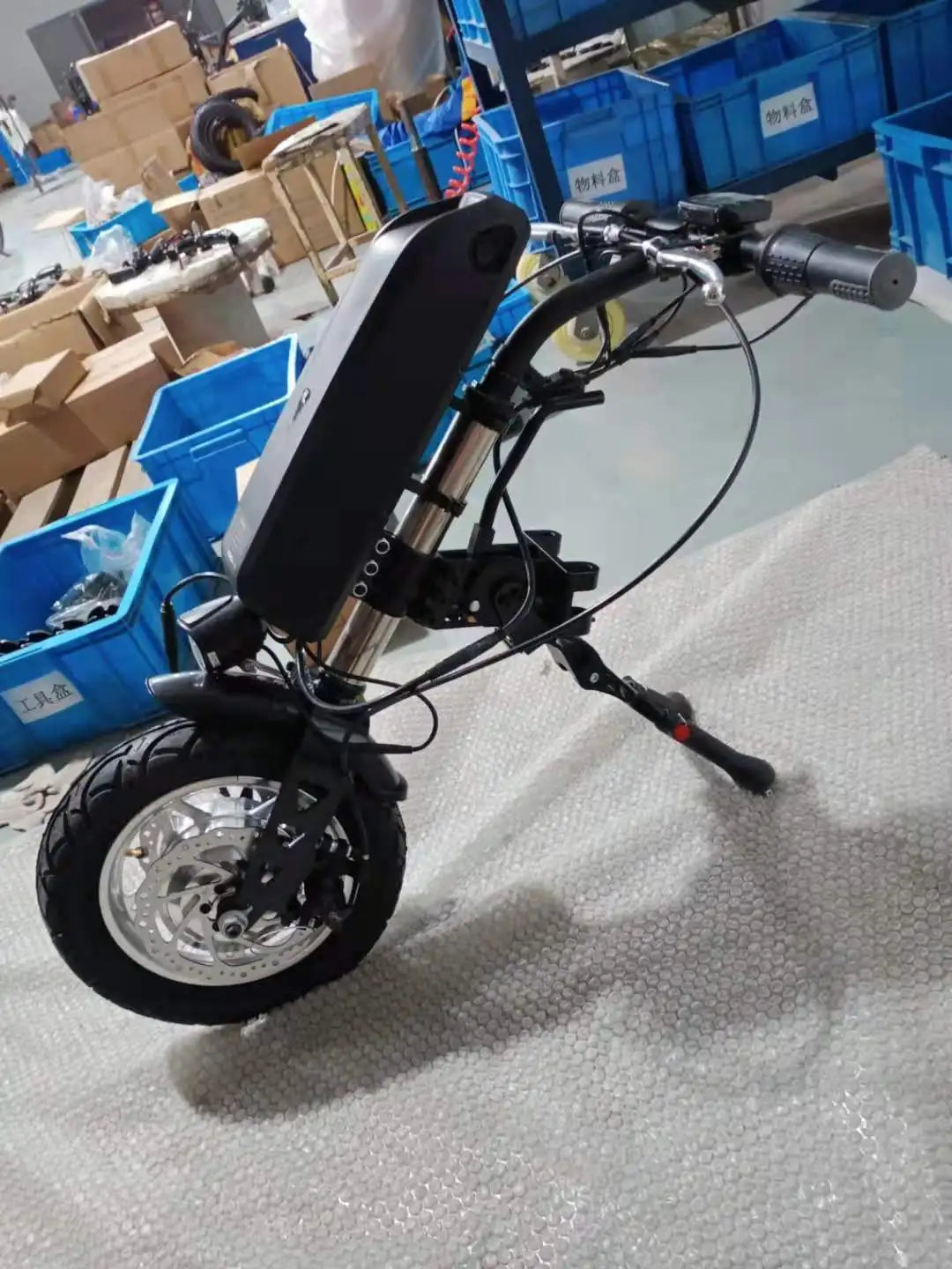 Electric handcycle of luxury electric wheelchair reclining 350w500w hand bike kits for wheel chair