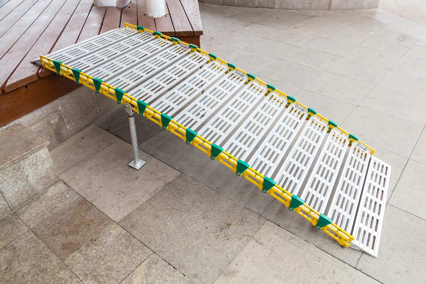 Aluminum movable and telescopic channel chairs ramps for disable